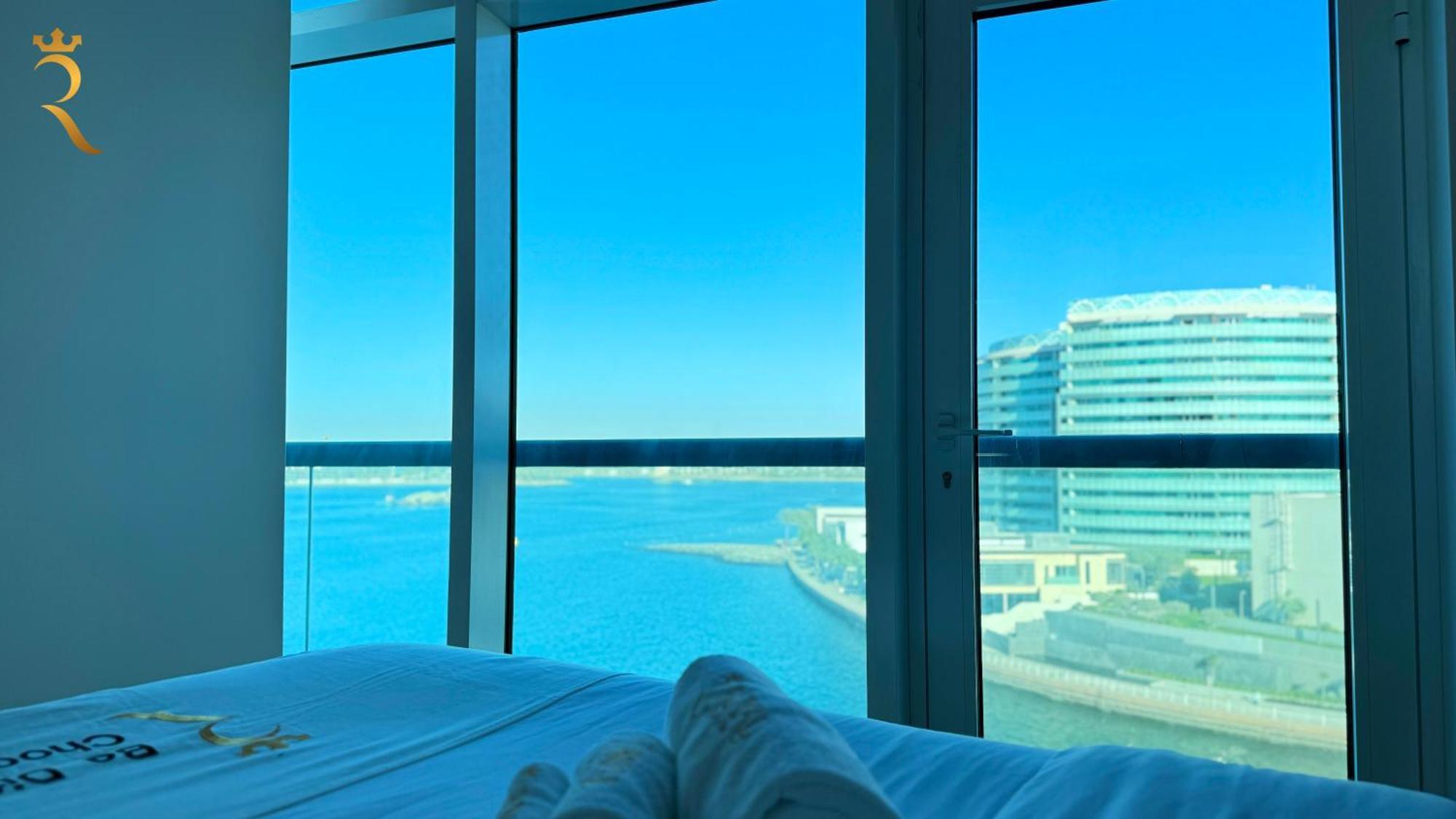 Oceanview 2br Bliss In Al Raha With Pool N Balcony Appartement Abou Dabi