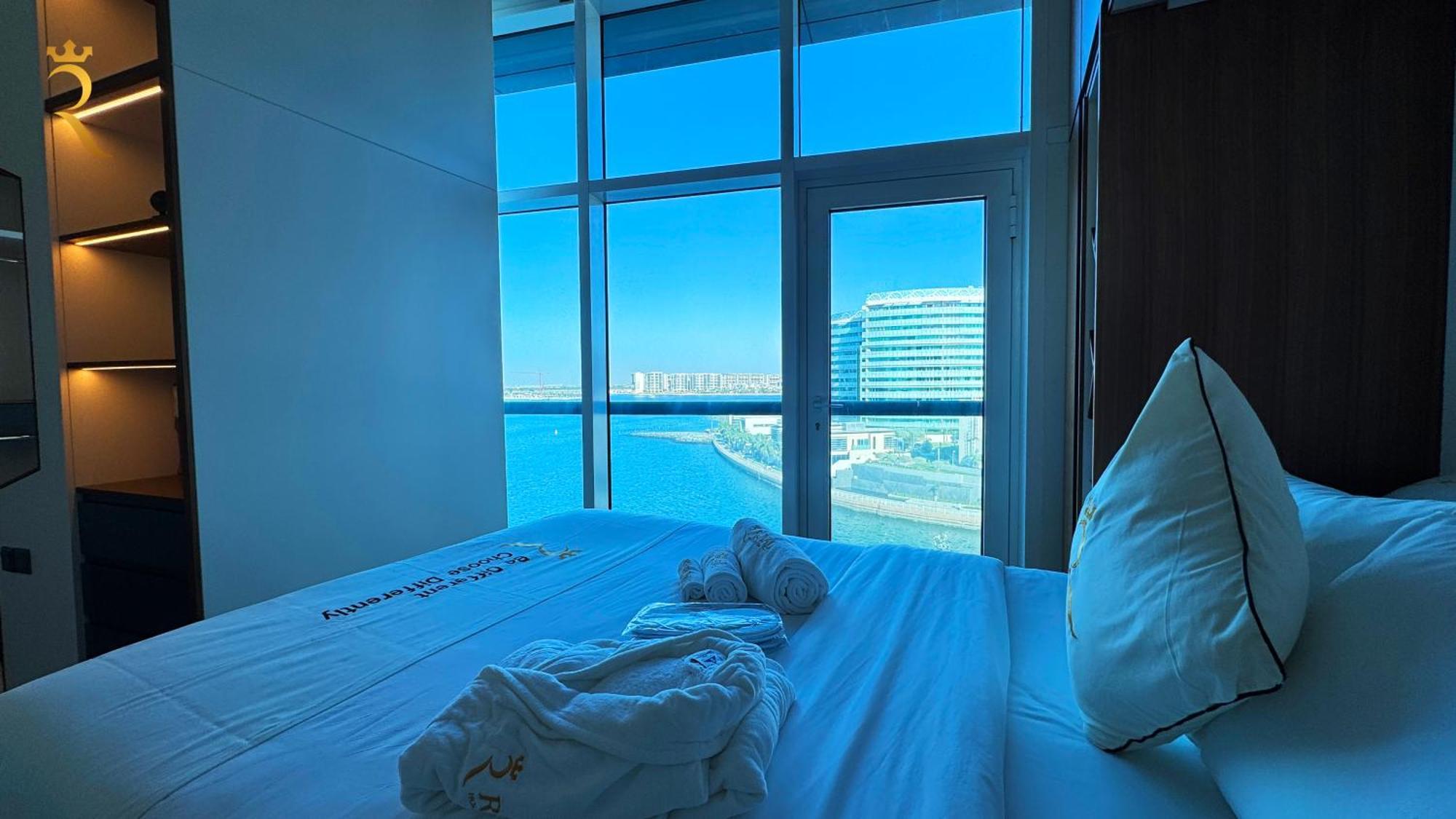 Appartement Oceanview 2br Bliss In Al Raha With Pool N Balcony Abou Dabi
